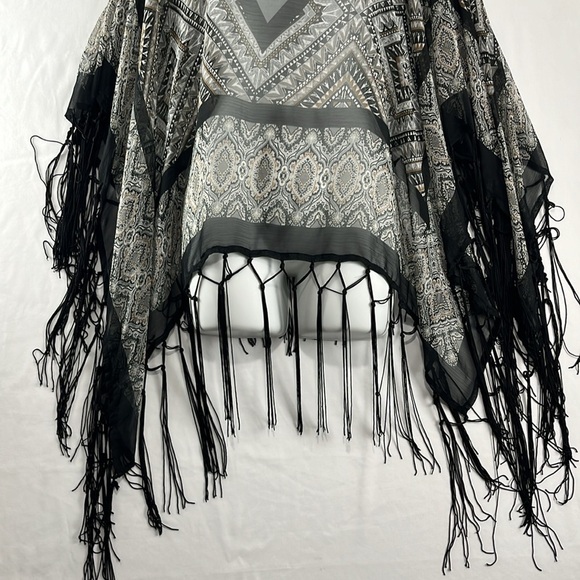 Steve Madden Sheer Patterened Poncho - Picture 2 of 6